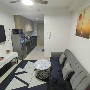 Cityscape staycation