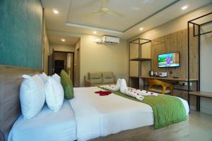 Sreepathi Prayag 11 Service Apartment