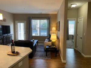 The Hilliard Executive No Steps Luxury Beds