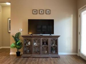 The Hilliard Executive No Steps Luxury Beds