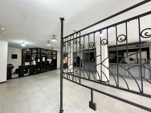 Junction Hostel, Poblacion Makati Avenue, Manila