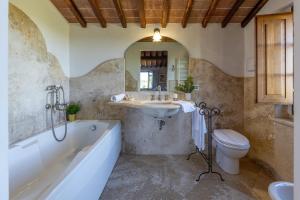 CASALE DEI 12, Emma Villas