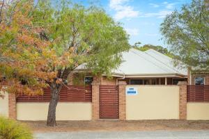 HME Collection Margaret River Townhouse 1