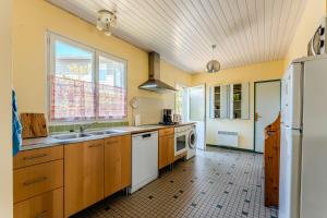 Maisons de vacances Maison De Vacances Pres Du Centre : photos des chambres