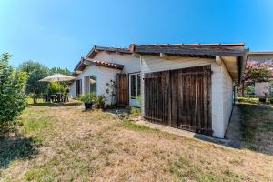 Maisons de vacances Maison De Vacances Pres Du Centre : photos des chambres