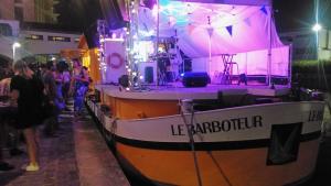 T2, proche Metro 7, direct Louvre, Parking , Wifi