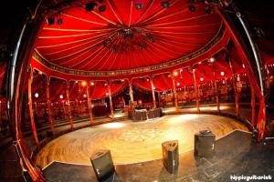 T2, proche Metro 7, direct Louvre, Parking , Wifi