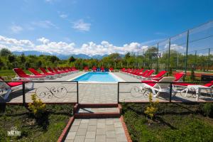 Popasul Montan - Piscina, Tenis & Vedere Munte