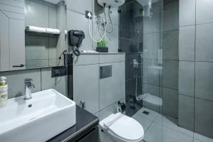 BedChambers Serviced Apartments, Golf Course Road, Gurgaon