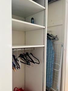 Charming Courtyard Flat - Scandinavian & Central