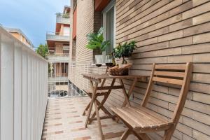 Art Home x4 in centre with private parking