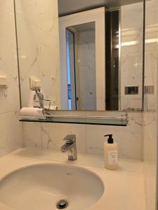 Cozy Modern Studio at Shin-Bundang Line