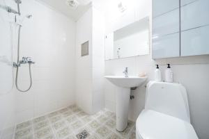 Guest Pension Tong Young