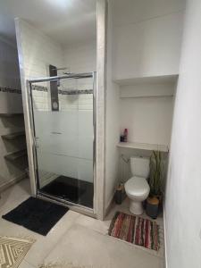 Appartements 2 Bed House, Parking and Courtyard, Villemomble, Paris : photos des chambres