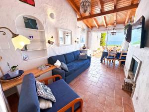 Charming AlgarvianOceanfront Townhouse by BeCherish