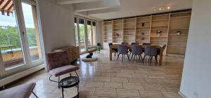 Penthouse with jacuzzi, sauna and rooftop