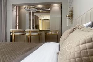 Monaco Premium Suites