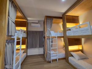 Inn De Sea - Hostel Bangkok Rambuttri Village Khaosan Area