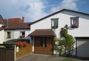 Gästehaus Veronika - 3hvězdičkové hotely ve městě Ilmenau