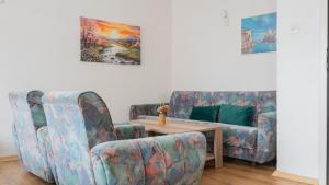 Beach Apartment Ohrid - Near Beach, Balcony