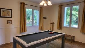 Maisons de vacances Lovely Modern 6-Bed Retreat Near 3 Swimming Lakes, Perfect for Families : photos des chambres