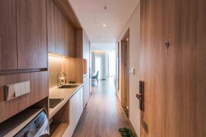 A La Carte Ha Long Bay - Sea View Apartment