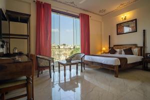 DERA PICHOLA- A Lake Facing Boutique Hotel