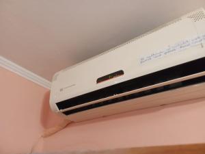 Budget-Friendly 2BR Apartment near Mamaia with free AC