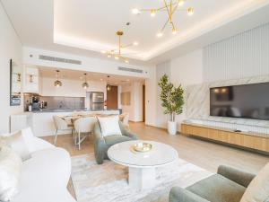 TRPS - Central Park, City Walk, Al Wasl - 2BR Modern Residence - Elegantly Furnished to High Standards