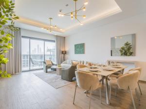 TRPS - Central Park, City Walk, Al Wasl - 2BR Modern Residence - Elegantly Furnished to High Standards