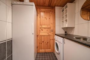 Villa Pirkkalinna by Aavalevi