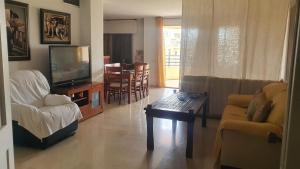 Central Room with Terrace Access - MARBELLA