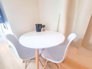 402 Tennoji Family Apartment 5min Walk from Station for 4 Guests