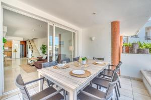 Traumhafte Villa Violeta am Meer für 8 Gäste