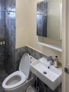 1-Bedroom Condo with Kitchen and WiFi