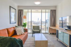 Harbour Home 2BR Apt - Family Friendly Gem