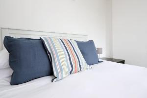 Ideal Bath House by St James’s Park