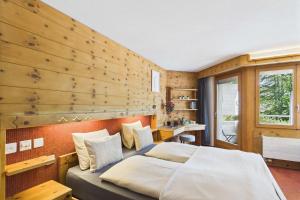Central suite to stay for two experience SaasFee