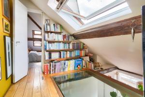 Appartements Charming split-level Flat near Gare de l-Est & Canal Saint-Martin : photos des chambres