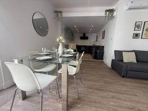 Stylish 3 bed spacious flat