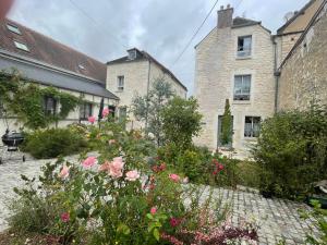 Maisons de vacances Le Clos de l-Armancon - Sejours d-exception en bord de riviere - Classe 4 etoiles : photos des chambres