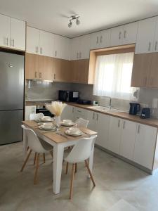 ELMA apartment 2 Kremasti