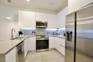 High Luxury 3 Bedroomloft Townhouse In Hidden Forest, With Private Pool!