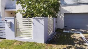 Pärnu suvemajutus Cozy Guest Wing with sauna