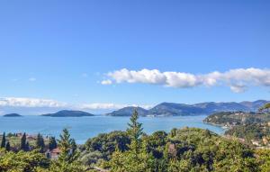 3 Bedroom Stunning Home In Montemarcello