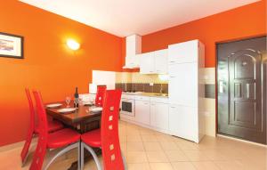 Amazing Apartment In Makarska With House Sea View