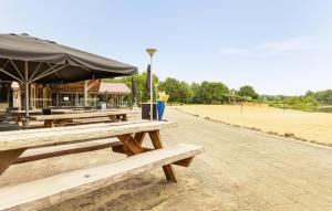 3 Bedroom Awesome Home In Erm