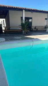 Casa Com Piscina a 8min da praia