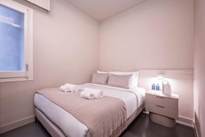 Sweett - Gaudi Avenue