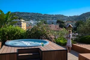 Hotels Best Western Premier Le Patio des Artistes Wellness Jacuzzi : photos des chambres